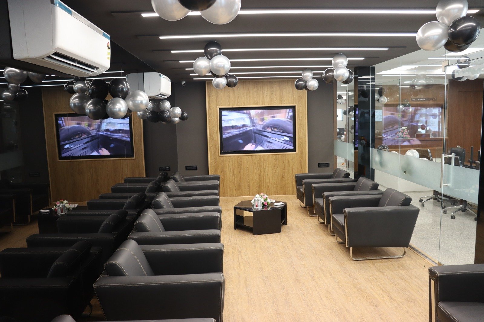 WhatsApp Image 2024-10-18 at 11.44.52_420363a1